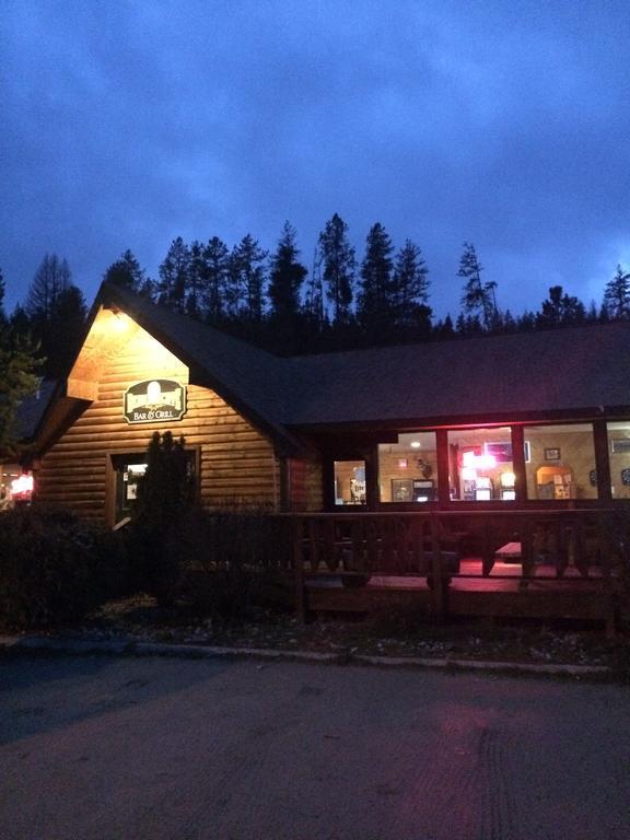 Готель Lolo Hot Springs Екстер'єр фото
